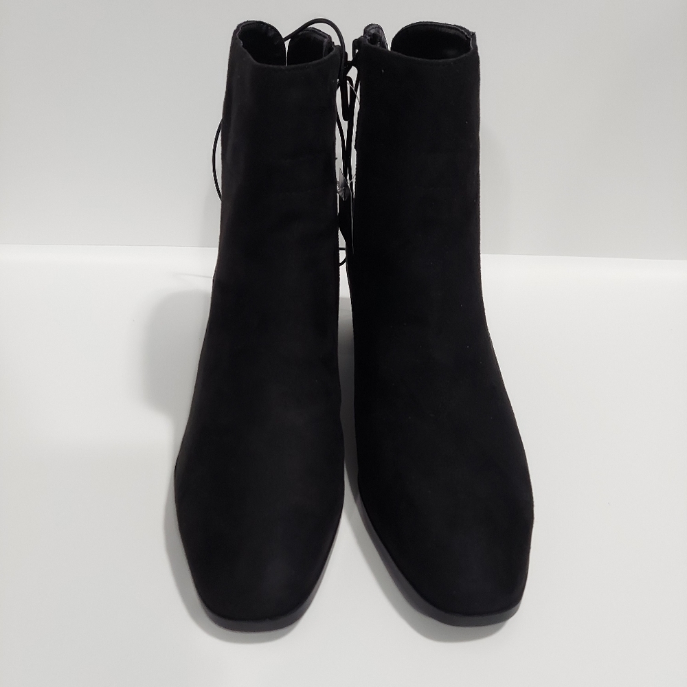 NWT East 5th Eastview Booties Block Heel Size 10W - Picture 4 of 6